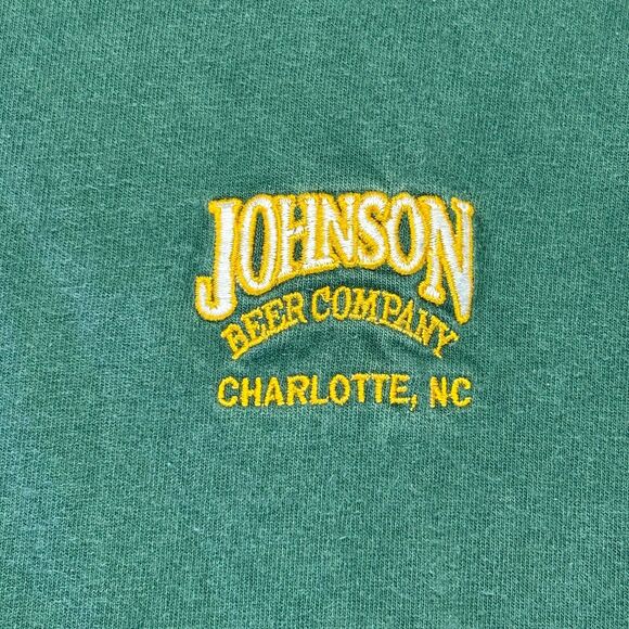 Johnson Beer Company Vintage T Shirt Adult Large Green Bleach Splatter Stains NC - Picture 2 of 12